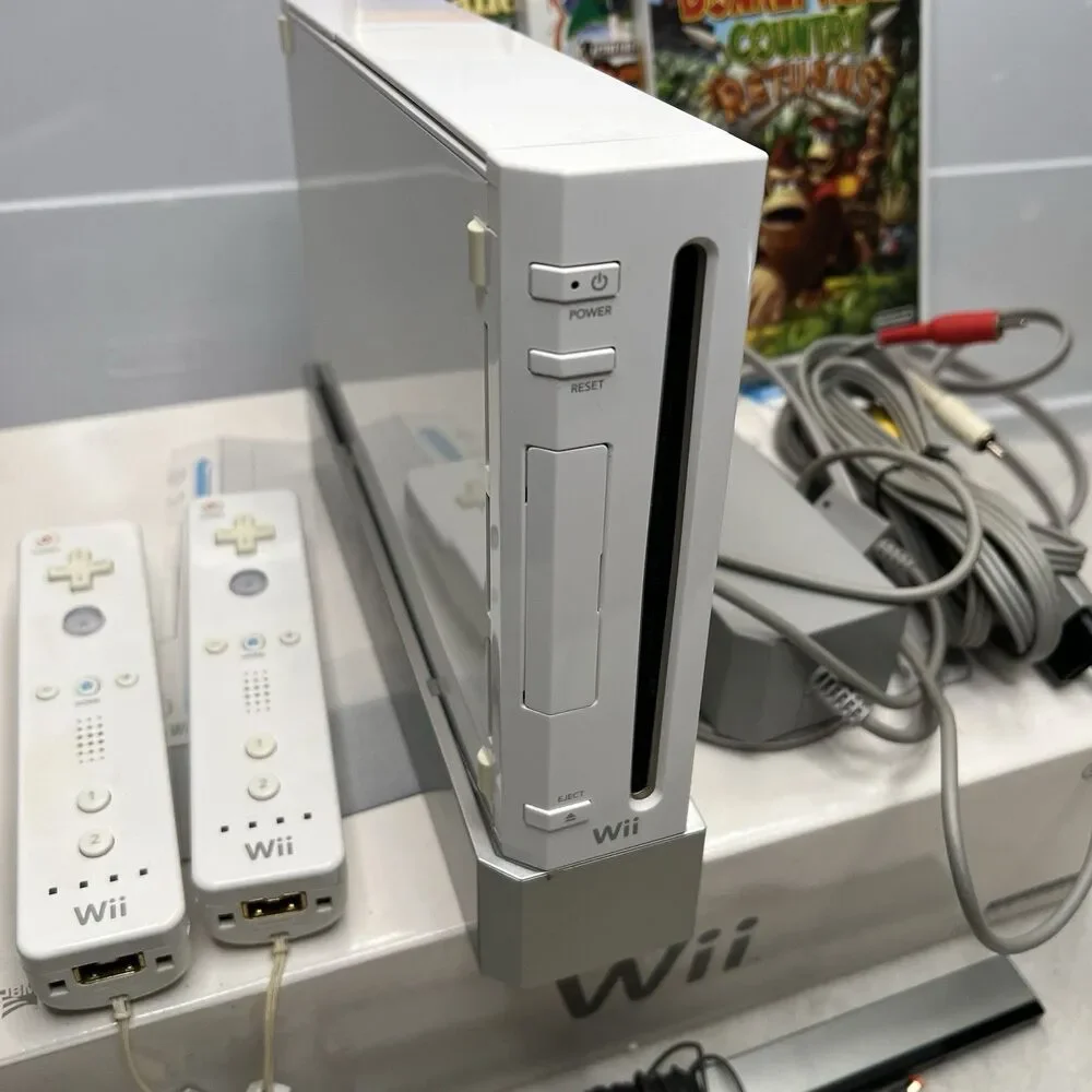 Nintendo Wii Console White Bundle Box w/ Accessories Remotes and Games RVL 001